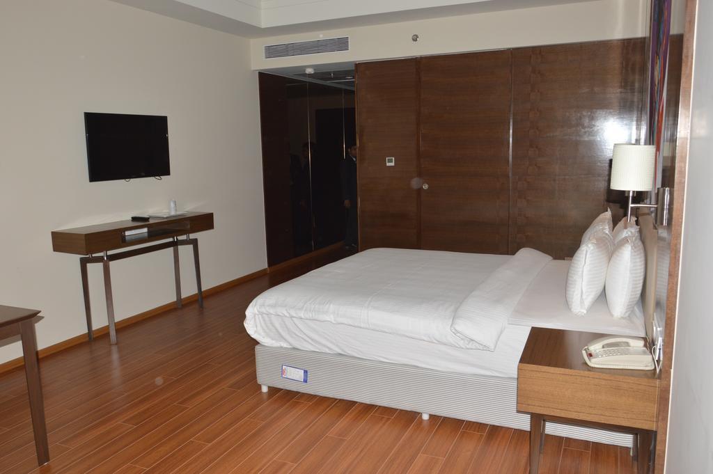 Vw Canyon Rāipur Habitación foto